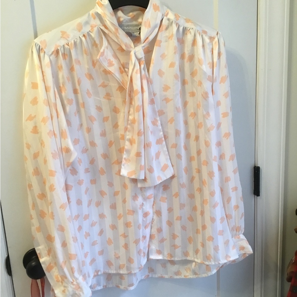 Evan Picone Lord & Taylor White and Apricot Patterned Blouse Size 10 Women’s